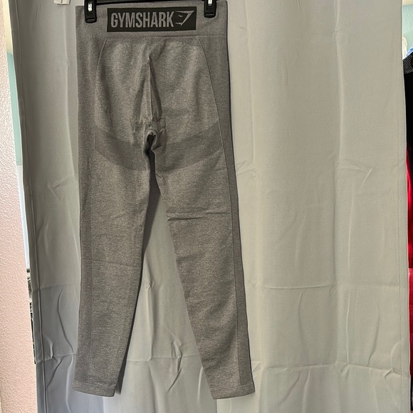 Gymshark Gray Leggings Athletic Fit - Picture 4 of 6